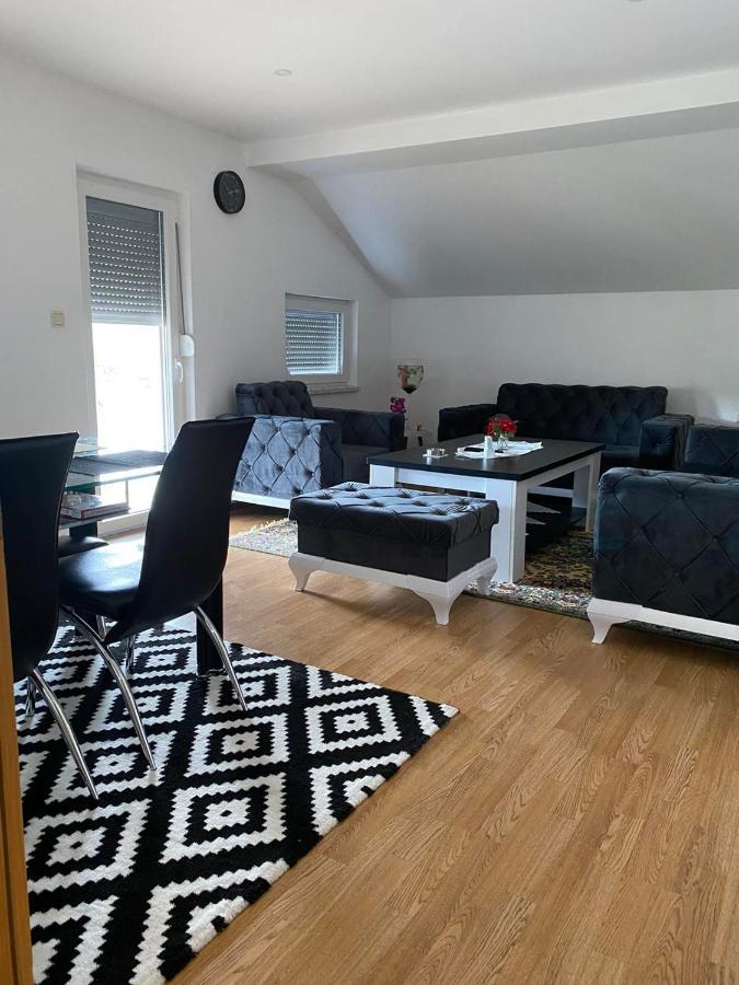 Rok Villa Tesanj Екстериор снимка